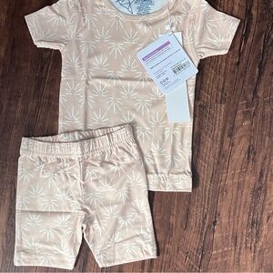 COPPER PEARL 2 Piece Pajama Set NWT
